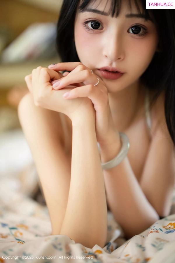   [XiuRen]高清写真图 2025.04.29 No.10215 茂木希子 性感红裙第67张图片